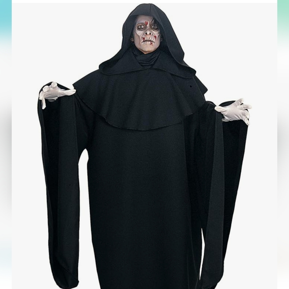 Black Robe Costume - Picture 2 of 3
